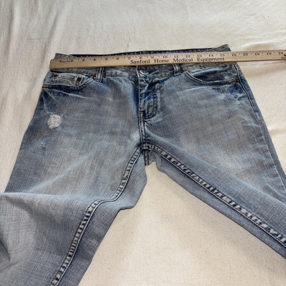 American Eagle‎ Distressed Ankle Jeans Size 8 Light washed Boho - Picture 7 of 9